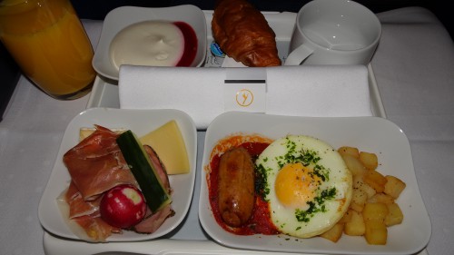 Lufthansa business class breakfast