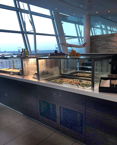 Buffet, SWISS Lounge JFK