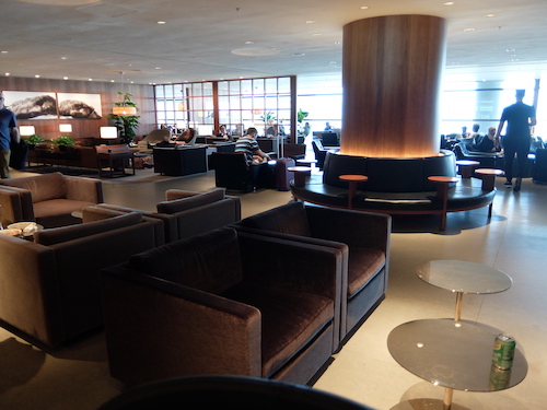 Cathay Pacific The Pier Lounge, bar area.