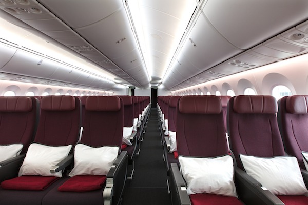 Qantas Dreamliner, Economy.