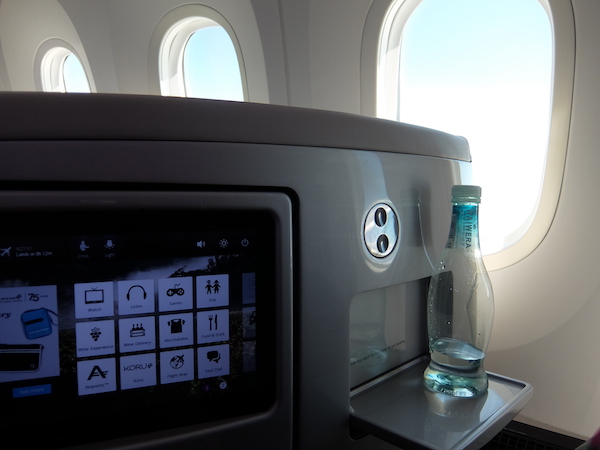 Air New Zealand Dreamliner, Business Class