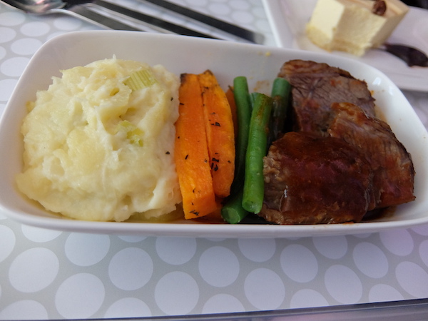 Air new Zealand premium economy Lunch - Braised Beef Main