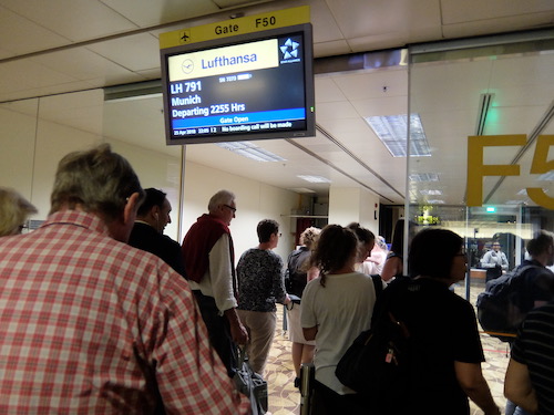 Changi Airport - Clearing security and Passport control at the Gate.