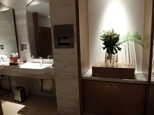 SilverKris First Class Lounge Showers.