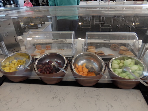 Breakfast at the United Club in Newark Airport