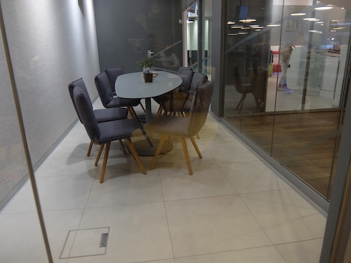 Austrian Airlines Lounge - Schengen Area -Meeting Room