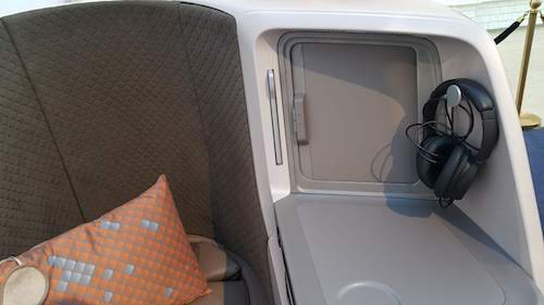 Singapore Airlines Storage compartment closed