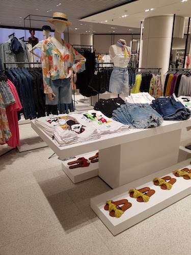 Shopping at The Jewel