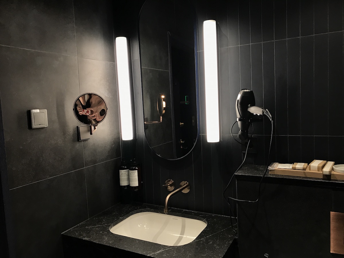 Inside the Platinum Lounge Shower suites