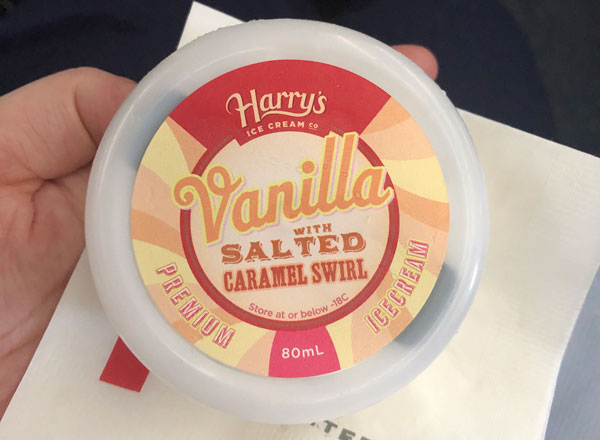 Dessert served on United Airlines