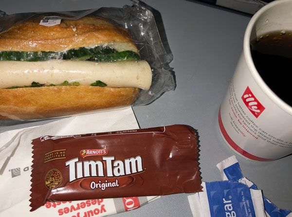 United Airlines Economy Plus Mid-Flight Snack