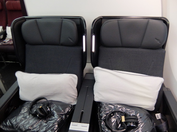 Qantas Dreamliner Premium Economy Seat