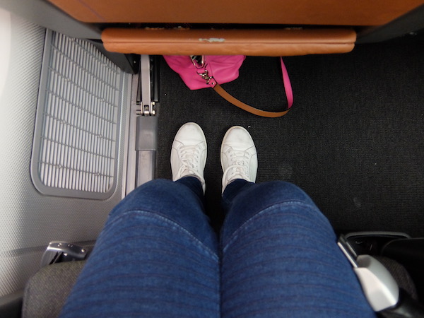 Qantas Dreamliner Premium Economy Legroom