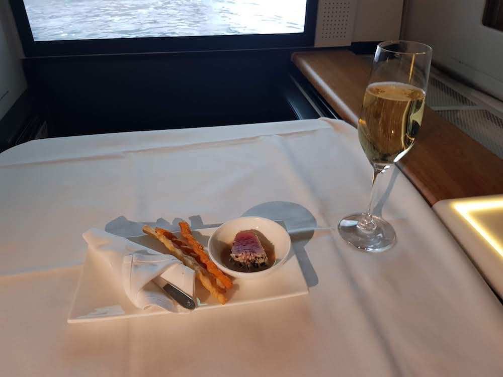 SWISS First Class Seared Tuna Starter