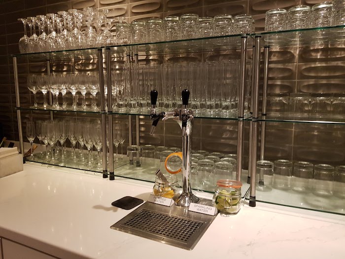 Drinks available in the Star Alliance LA Business Class Lounge