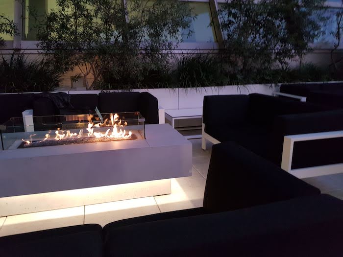 Star Alliance Lounge LA Outdoor Terrace