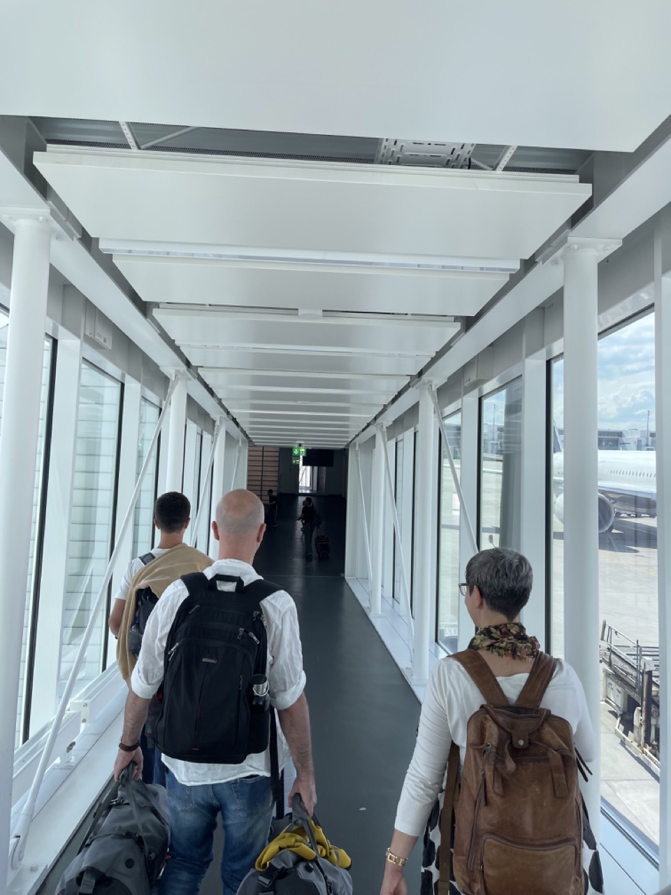 Lufthansa_business_class_airbus_boarding