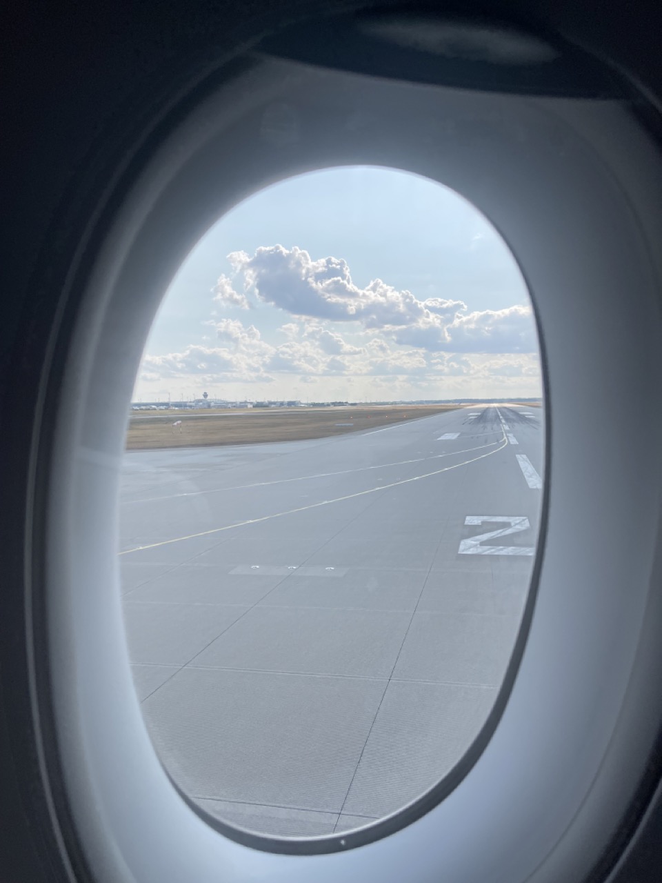 Lufthansa_business_class_airbus_departing_munich