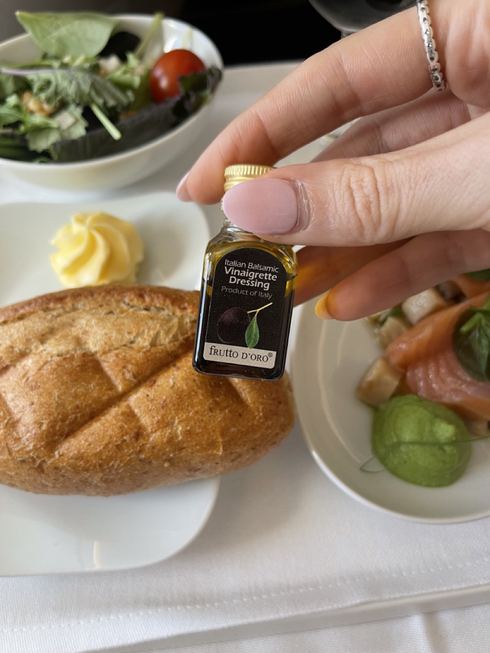 Lufthansa_business_class_airbus_dressing