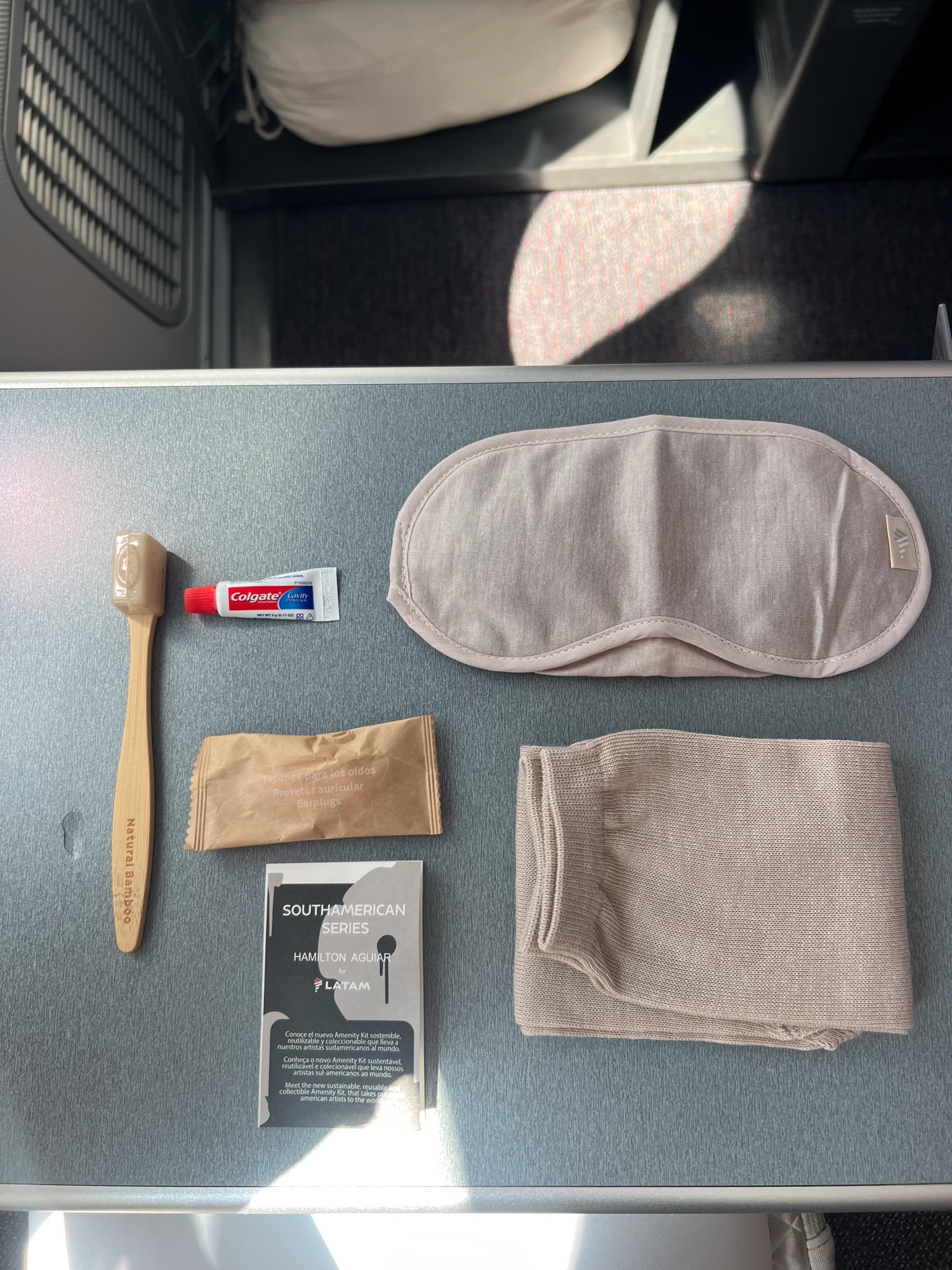 LATAM Business Class - Amenity Kit